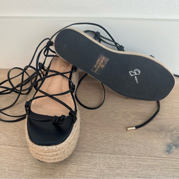 NWOT Black Lace-Up Flatform Espadrilles / Size 8 - Picture 6 of 7